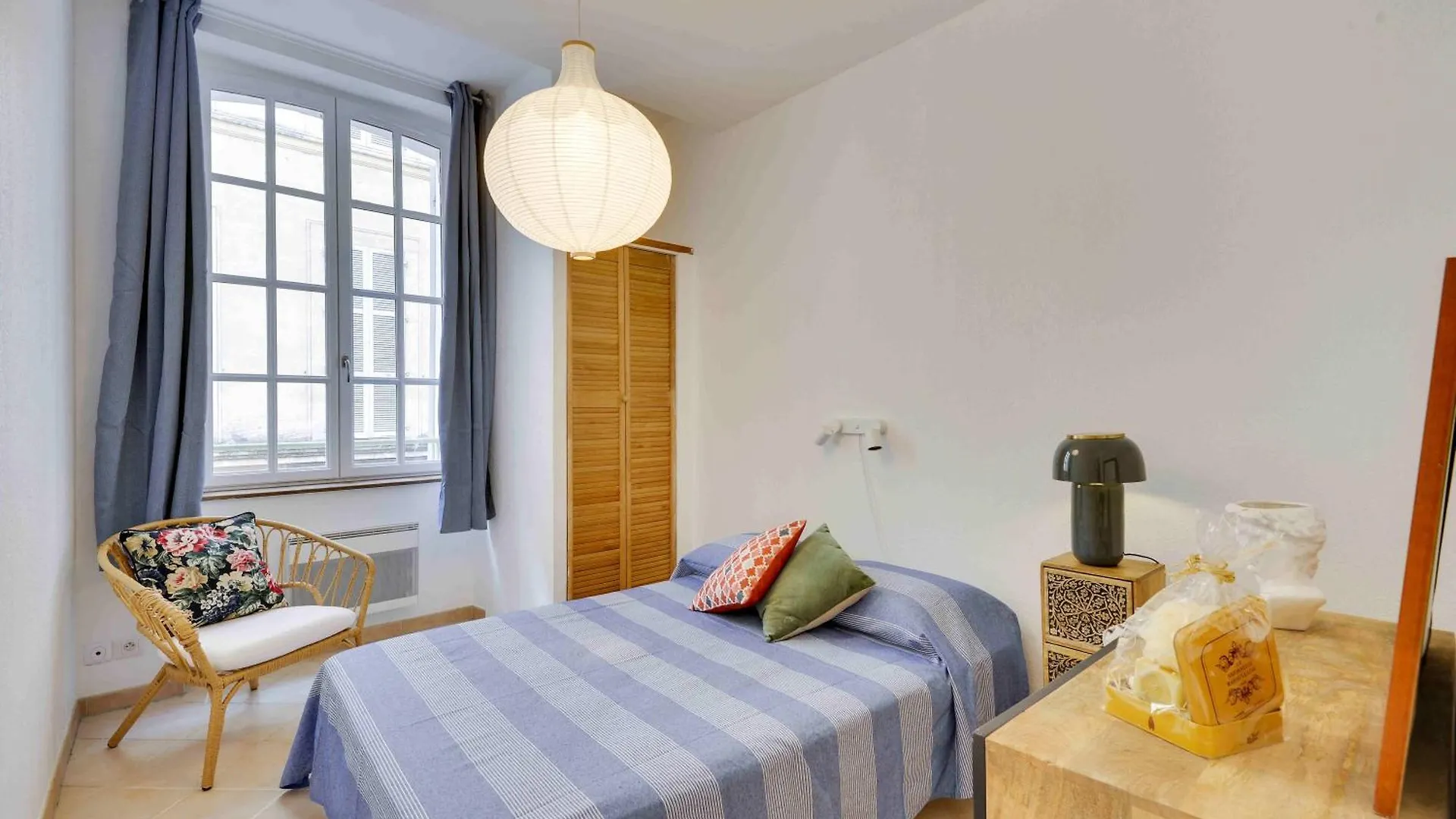 Appartements Hyper-Centre De Marseille 0*,  France